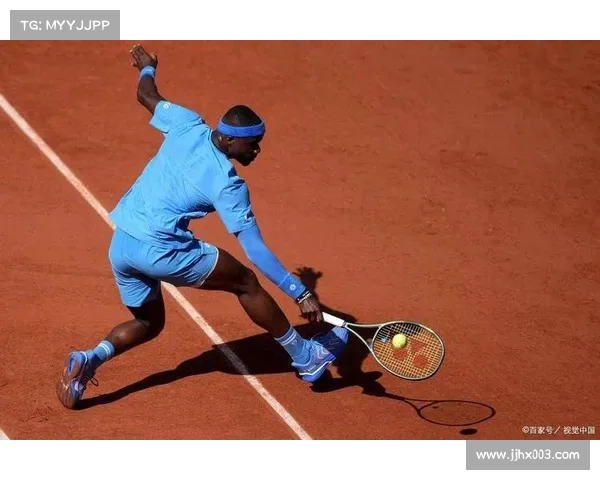 网球比赛中的技术细节与战术应用分析:从发球到接发全方位解读 网球比赛中的技术细节与战术应用分析:从发球到接发全方位解读