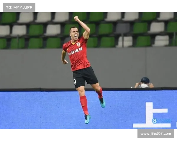 巴西外援吉列尔梅归队后与长春亚泰一起投入训练状态